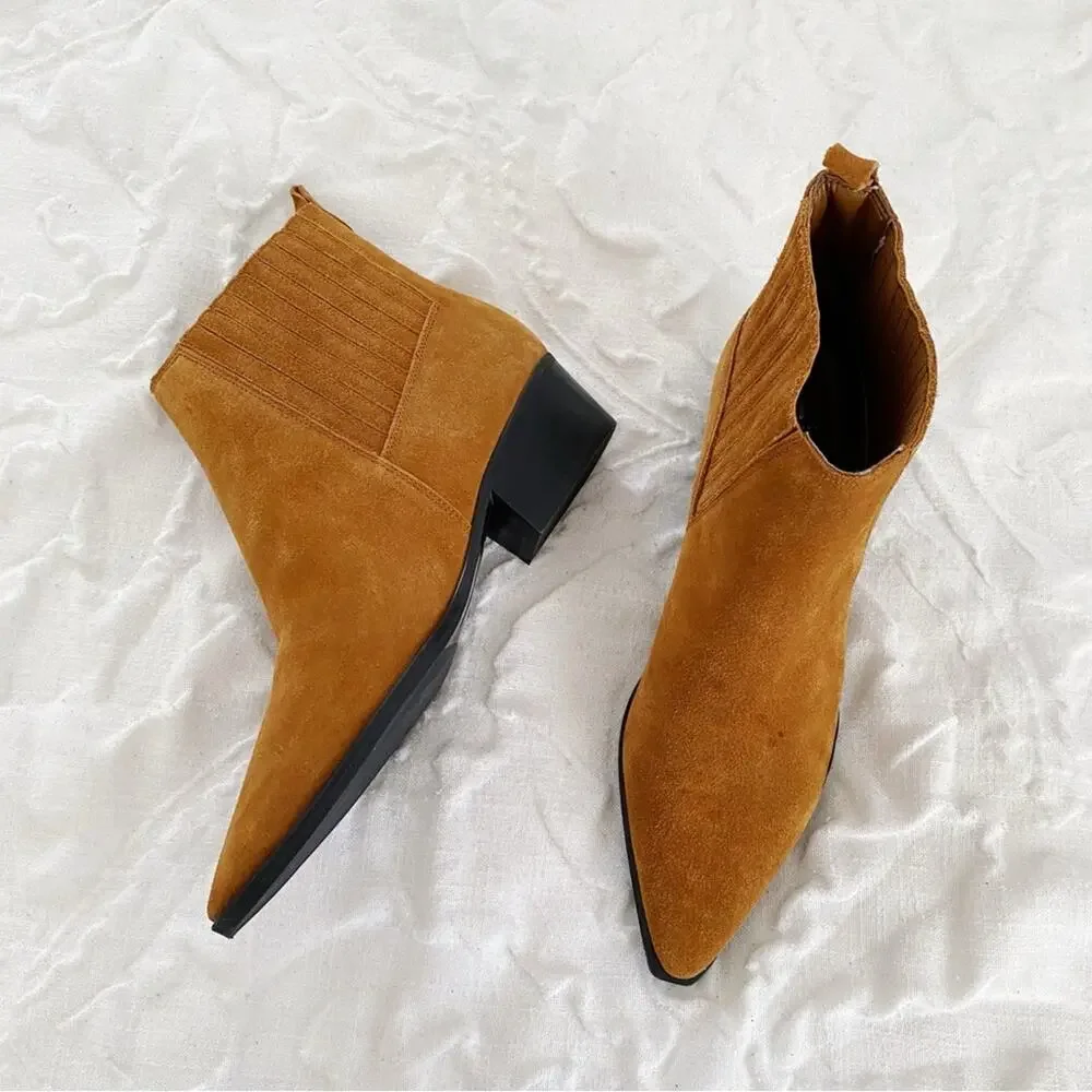 Marc Fisher Yarita Bootie Size 9 New
$179 - Picture 2 of 6